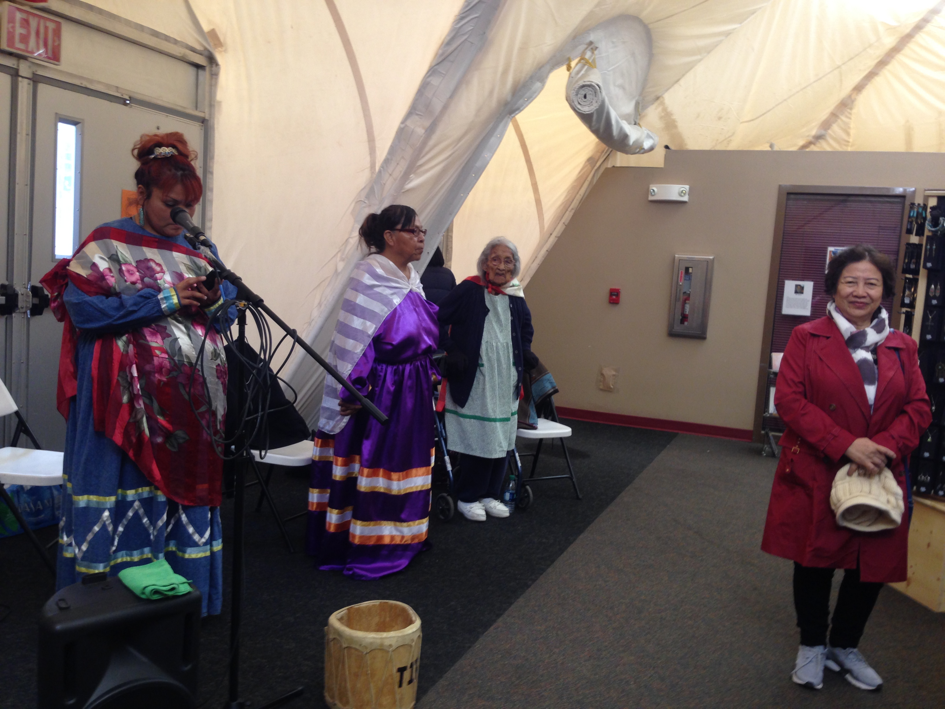 Một lần trong đời làm đại bàng dưới Đại Vực! - Ảnh 8. Một lần trong đời làm đại bàng dưới Đại Vực! - Ảnh 8.