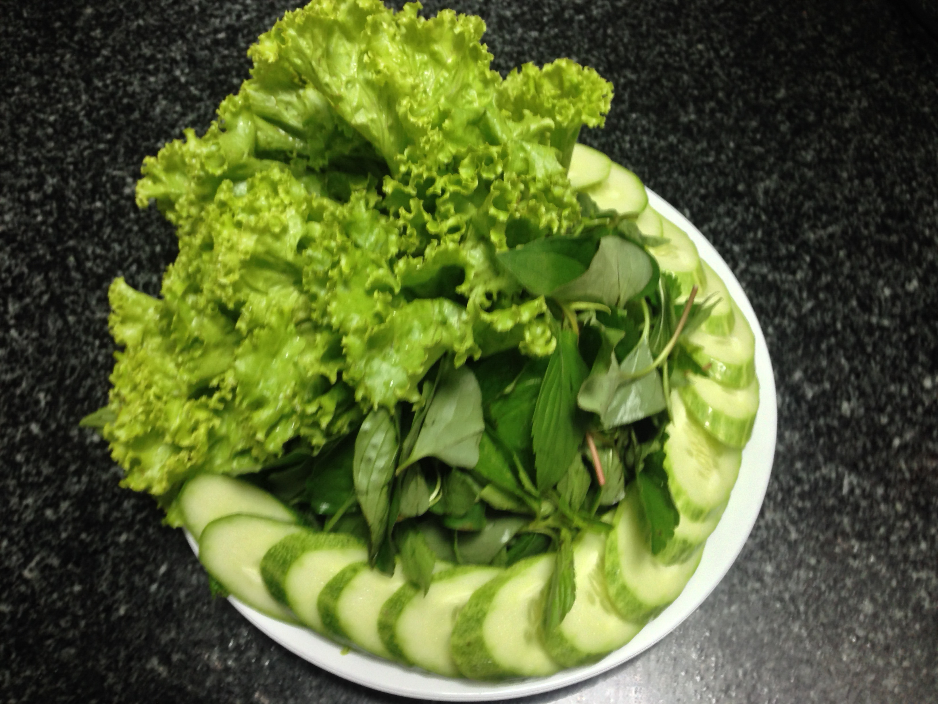 Bánh hỏi heo quay cho ngày mưa gió - Ảnh 3. Bánh hỏi heo quay cho ngày mưa gió - Ảnh 3.