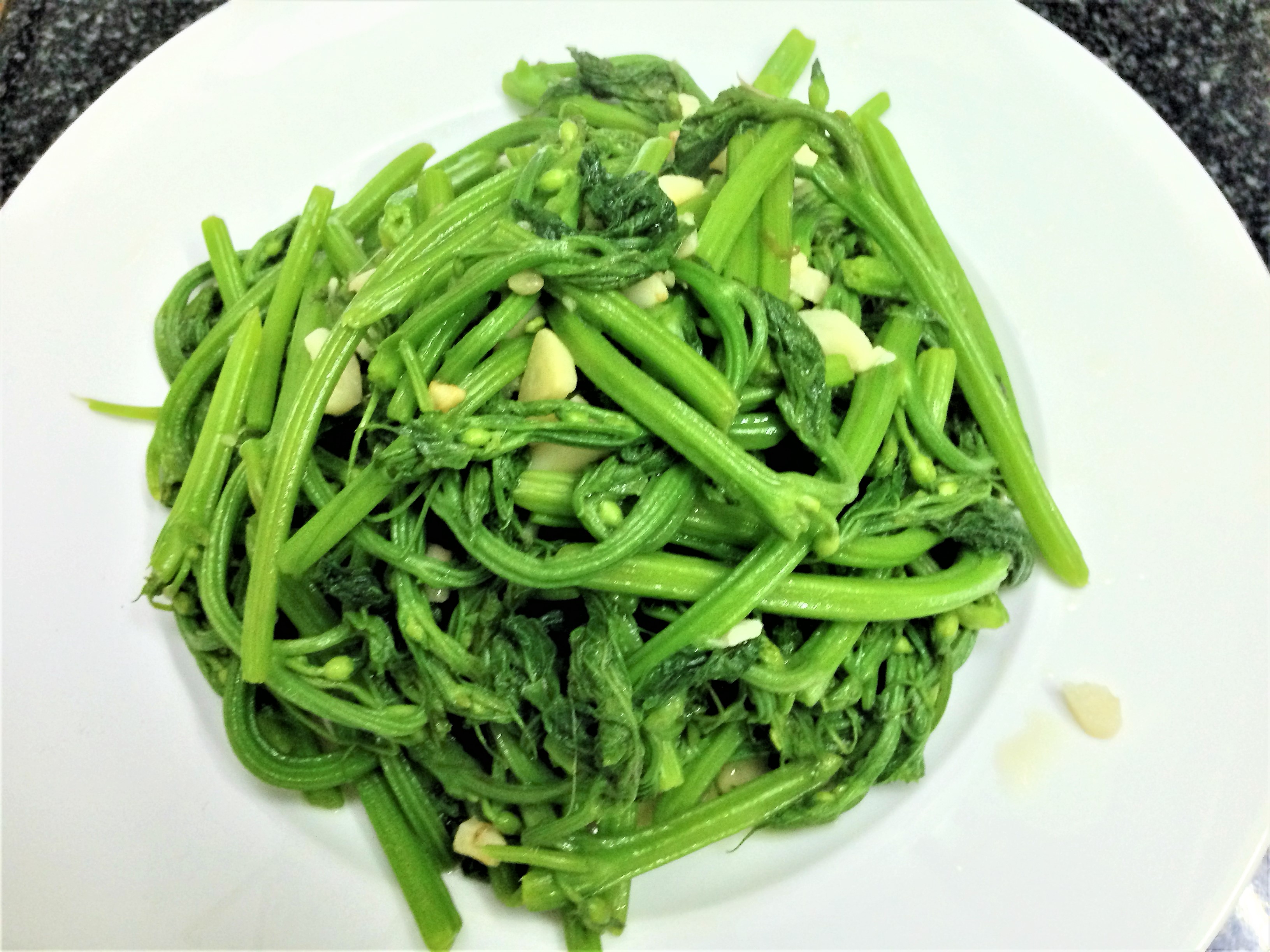 Ngày mưa nhớ đọt bầu xào tỏi - Ảnh 5.