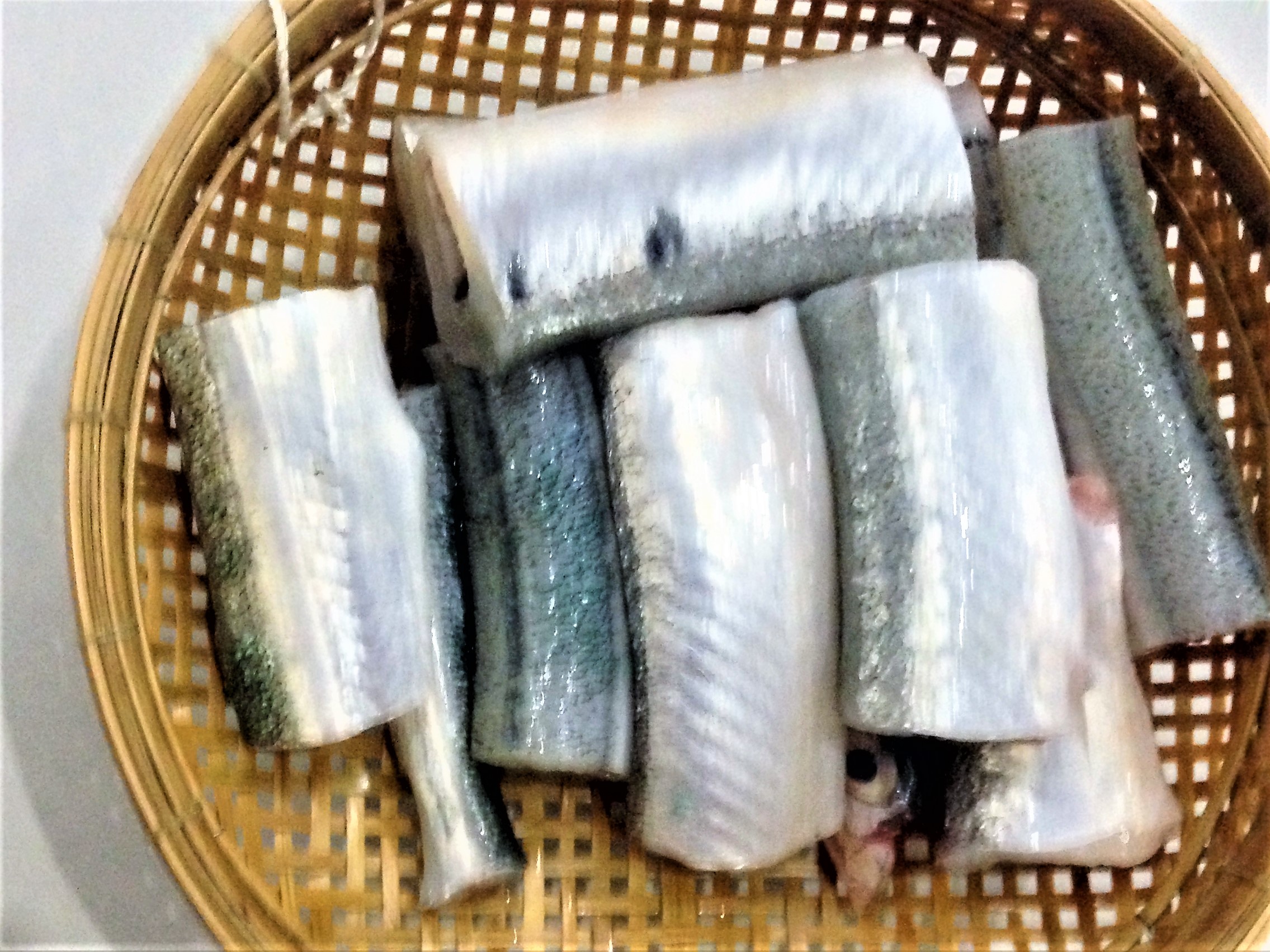 Ngon lắm ai ơi cá xương xanh kho nghệ - Ảnh 2.