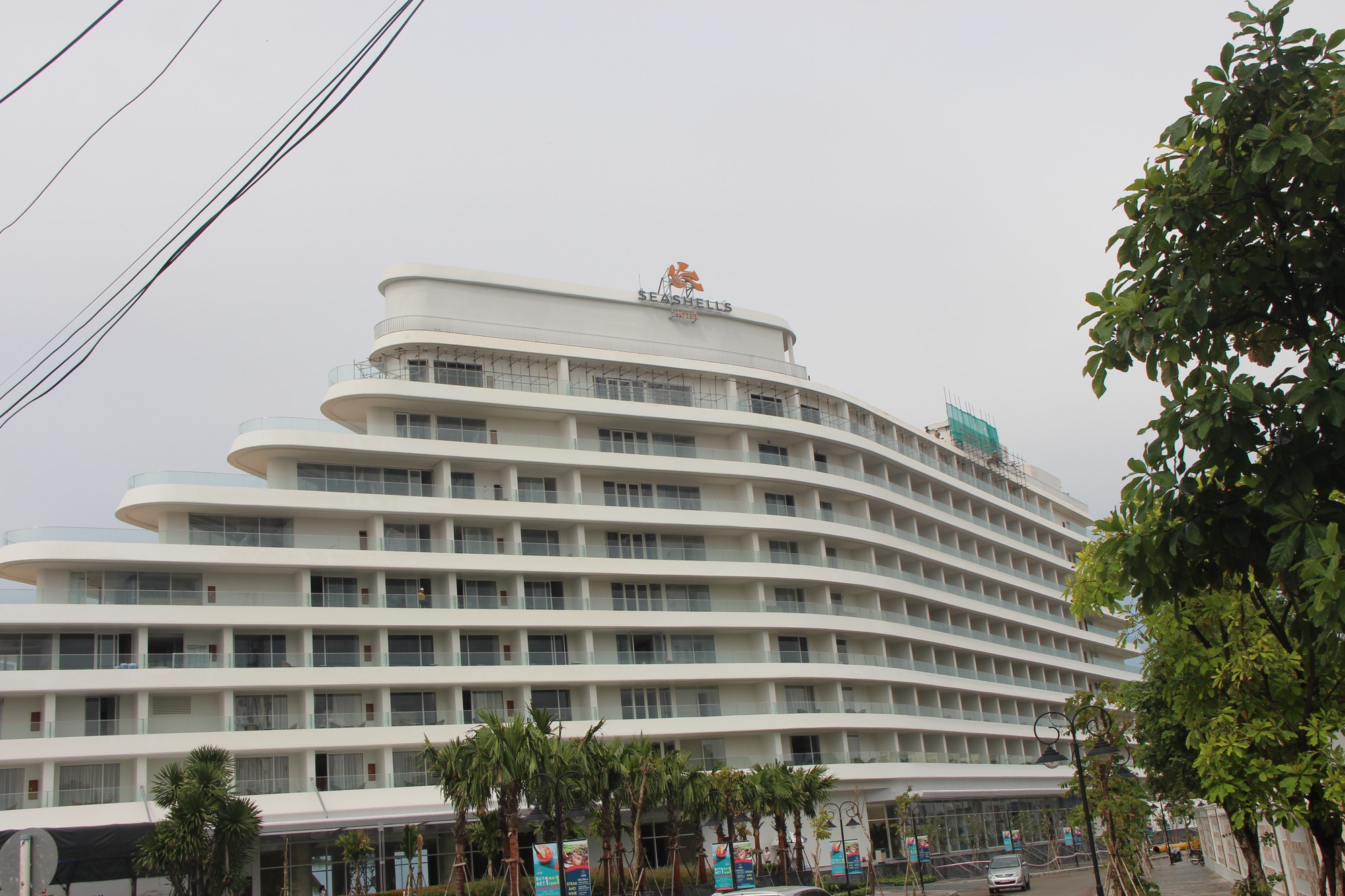 Đang “cắt ngọn” khách sạn 5 sao xây vi phạm ở Phú Quốc - Ảnh 3.