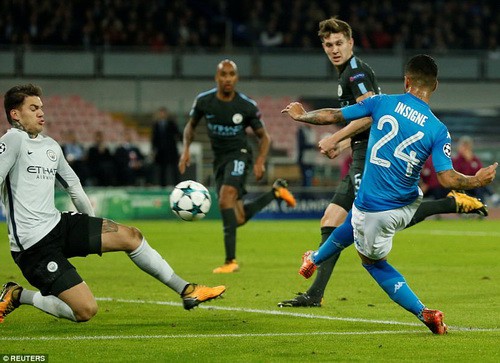 Đại phá Napoli, Man City vào vòng knock-out Champions League - Ảnh 2.