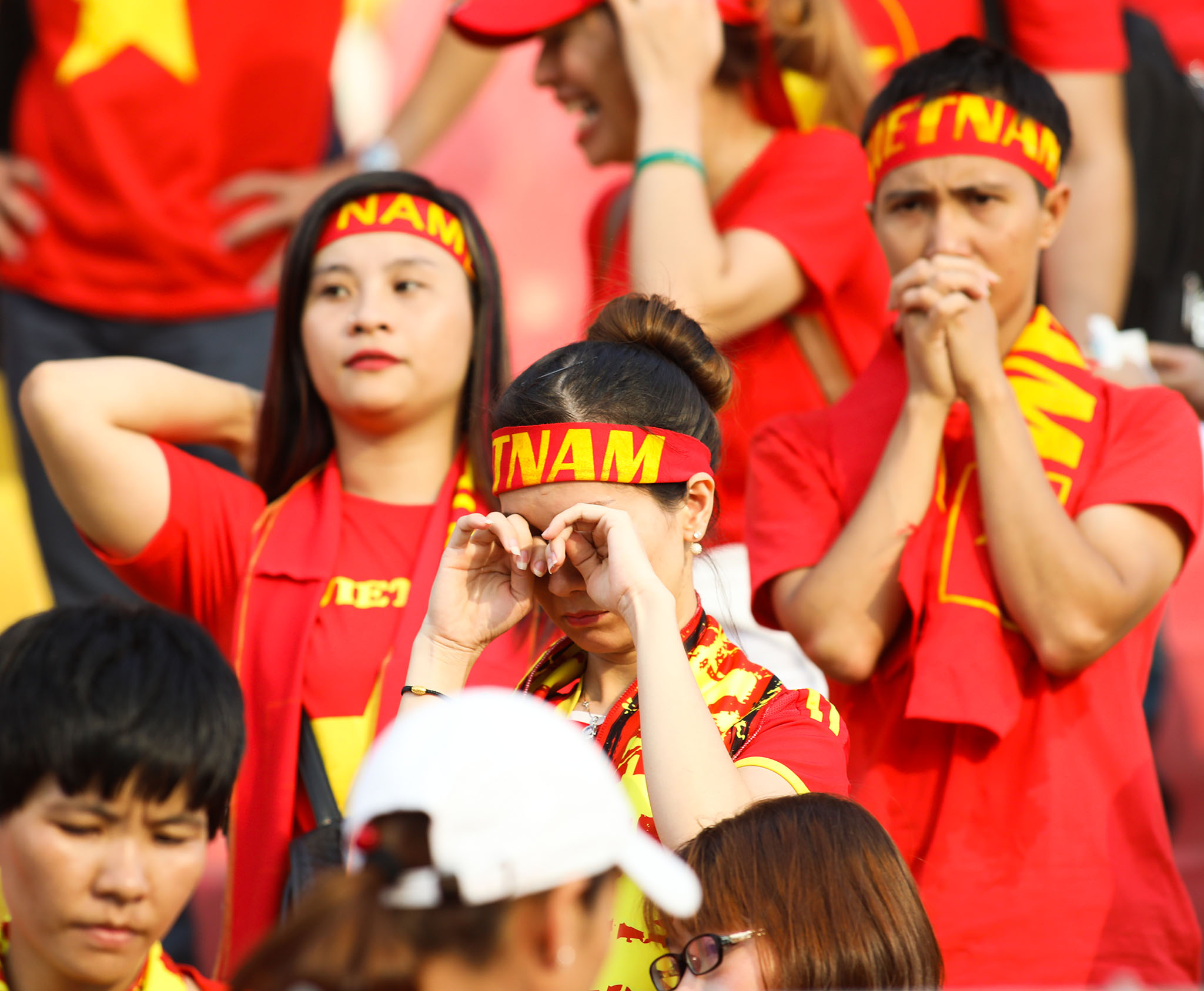 Chùm ảnh: Nước mắt Việt Nam tại Selayang sau trận thua của U22! - Ảnh 9.