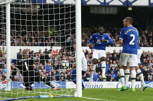 Lukaku lập cú đúp, Everton ngắt mạch thắng của Leicester