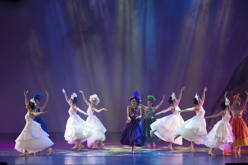 Sau bao năm ấp ủ, n&agrave;ng Gi&aacute;ng Hương L&yacute; Ho&agrave;ng Kim đ&atilde; c&oacute; thể thực hiện giấc mơ của m&igrave;nh