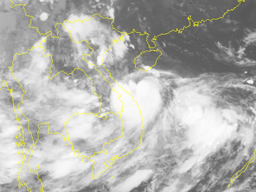 Chiều nay bão số 4 đổ bộ, gây mưa lớn - Ảnh 2.