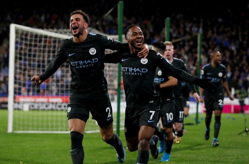 Man City thoát hiểm ở vòng đấu kỳ lạ giải Ngoại hạng - Ảnh 3.