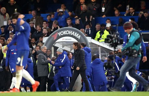 Ám ảnh Stamford Bridge, Man United gục ngã trước Chelsea - Ảnh 3.