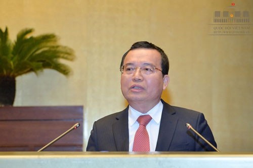 Cựu Chủ tịch PVN Nguyễn Quốc Khánh xộ khám - Ảnh 1.