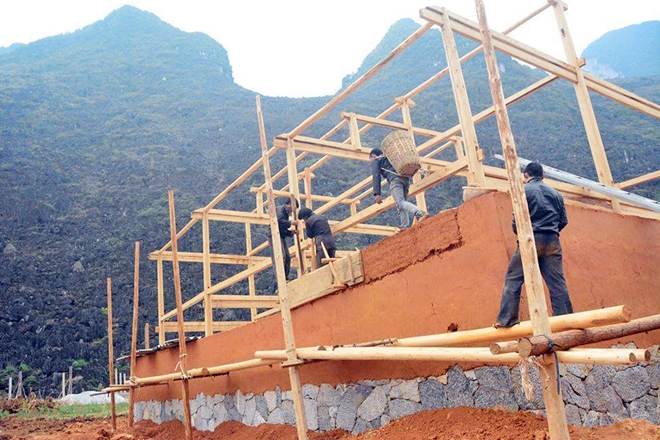 Cúi đầu bái phục kiến trúc nhà cổ của người Mông - Ảnh 2. Cúi đầu bái phục kiến trúc nhà cổ của người Mông - Ảnh 2.