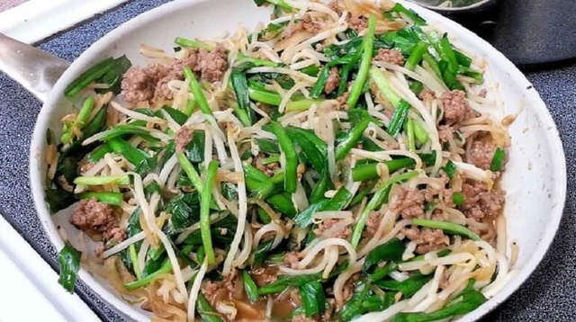 Đậu đen, đậu xanh vô cùng tốt cho “chuyện ấy” của quý ông - Ảnh 3. Đậu đen, đậu xanh vô cùng tốt cho “chuyện ấy” của quý ông - Ảnh 3.