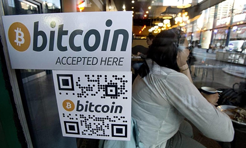 Tiền ảo Bitcoin mua được gì ở nước ngoài và Việt Nam? - Ảnh 1.