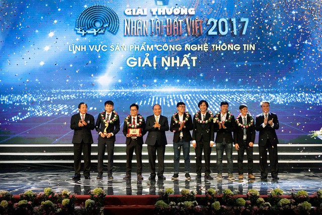 Nhân tài Đất Việt 2017 vinh danh Đại học Duy Tân với ứng dụng 3D trong y học - Ảnh 1. Nhân tài Đất Việt 2017 vinh danh Đại học Duy Tân với ứng dụng 3D trong y học - Ảnh 1.