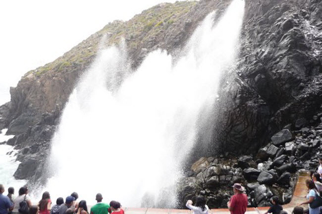 Tròn mắt trước 10 mạch nước phun ngoạn mục nhất thế giới - Ảnh 5. Tròn mắt trước 10 mạch nước phun ngoạn mục nhất thế giới - Ảnh 5.