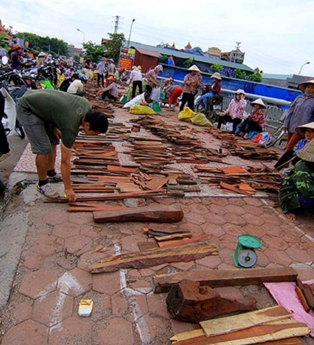 Những khu chợ chỉ bán một mặt hàng ở Việt Nam - Ảnh 3.