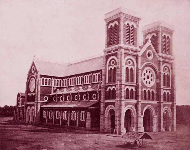 Tiền thân của Nhà thờ Đức Bà là một ngôi chùa nhỏ - Ảnh 4. Tiền thân của Nhà thờ Đức Bà là một ngôi chùa nhỏ - Ảnh 4.