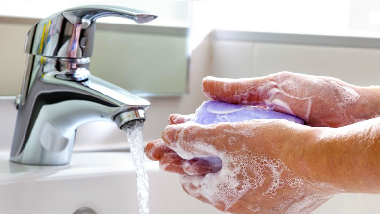 Đừng dùng thường xuyên nước rửa tay diệt khuẩn - Ảnh 4. Đừng dùng thường xuyên nước rửa tay diệt khuẩn - Ảnh 4.