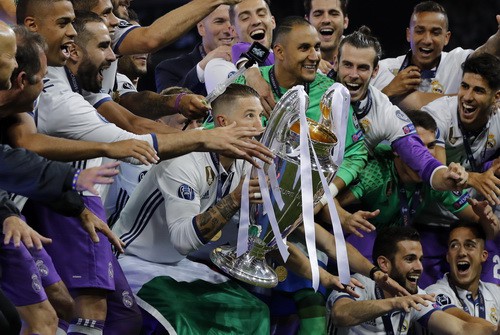 Real Madrid mơ chinh phục cú ăn 5 lịch sử - Ảnh 1.
