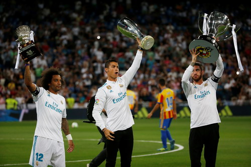 Sao trẻ Asensio tỏa sáng, Real Madrid thoát hiểm ngày nhận cúp  - Ảnh 2.