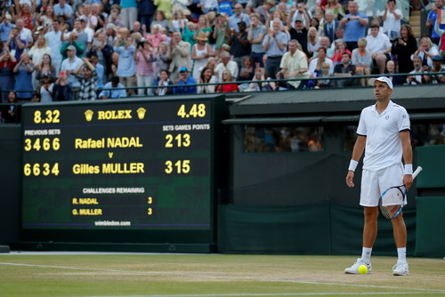 Cả Wimbledon sốc với thất bại của vua Nadal - Ảnh 4.