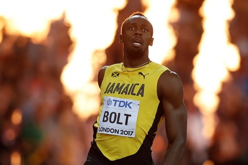 Lần cuối đua tài 100m, tượng đài Usain Bolt thảm bại - Ảnh 2.