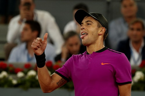 Sao trẻ Borna Coric quật ngã số 1 thế giới ở Madrid Open - Ảnh 3.