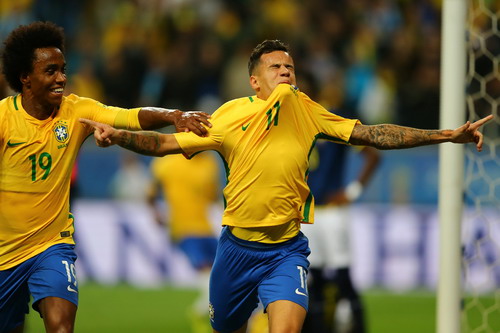 Coutinho tái xuất ấn tượng, Brazil lên ngôi số 1 Nam Mỹ - Ảnh 6.