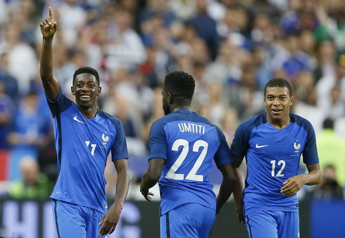Hậu vệ ghi bàn, Pháp hạ nhục tuyển Anh ở Stade de France - Ảnh 7.