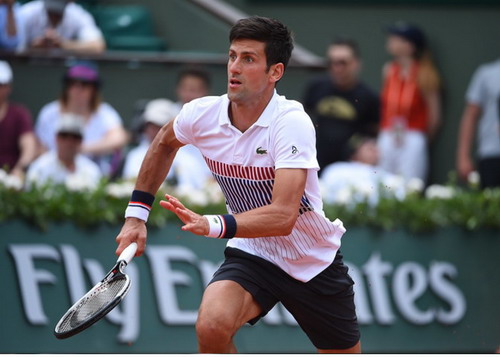 Tay vợt chủ nhà rơi rụng, Djokovic, Nadal thẳng tiến - Ảnh 3.