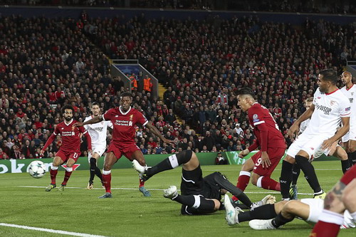 Công làm thủ phá, Liverpool mất thắng ở Anfield - Ảnh 3.