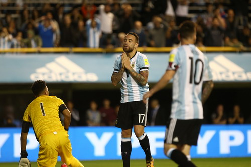 Ám ảnh Bombonera, Argentina sắp làm khán giả World Cup - Ảnh 2.