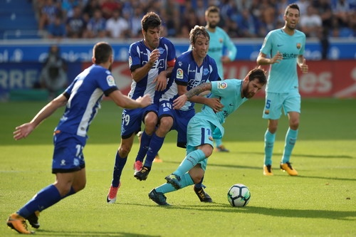 Hỏng phạt đền, lập cú đúp, Messi tỏa sáng với Barcelona - Ảnh 4.