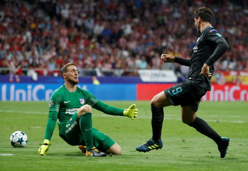 Courtois đào ngũ, Chelsea hỏi mua Jan Oblak 100 triệu euro - Ảnh 6.