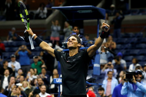 Federer thoát hiểm, Nadal vào vòng 3 Mỹ mở rộng - Ảnh 5.