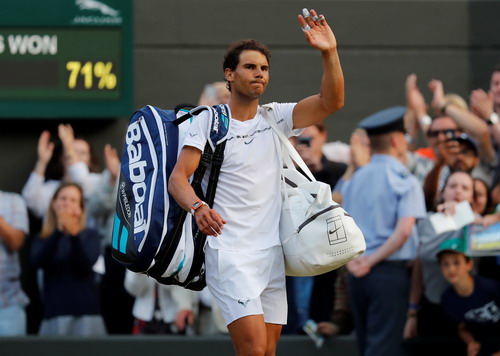 Cả Wimbledon sốc với thất bại của vua Nadal - Ảnh 5.