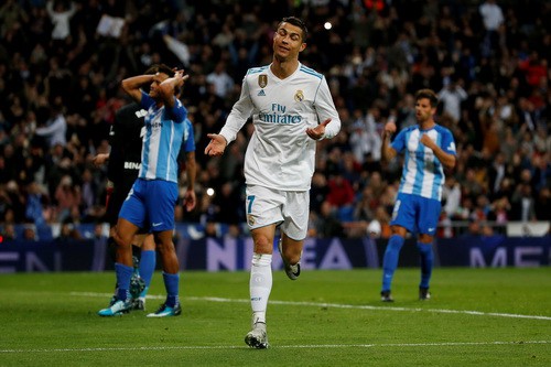 Ronaldo giải cứu, Real Madrid thoát hiểm ở Bernabeu - Ảnh 4.