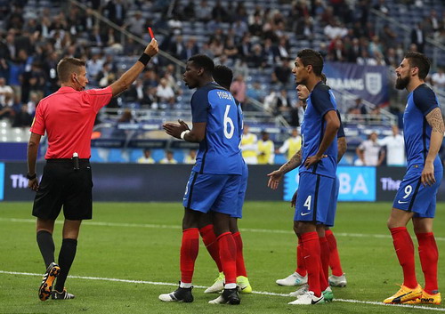Hậu vệ ghi bàn, Pháp hạ nhục tuyển Anh ở Stade de France - Ảnh 3.