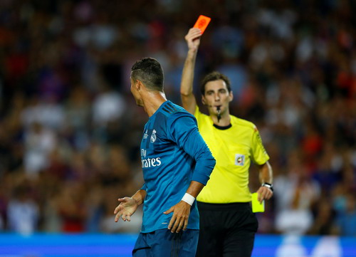 Ronaldo tỏa sáng, Barcelona thua tan tác siêu kinh điển - Ảnh 6.