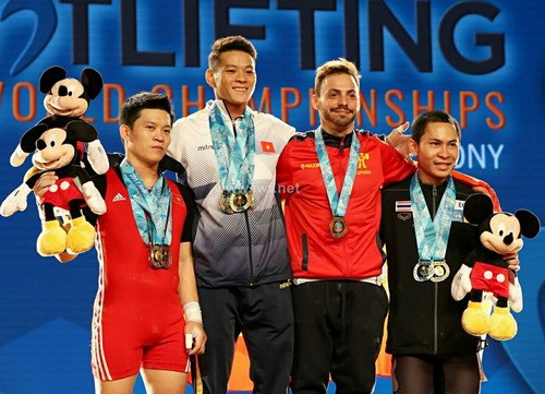 Thạch Kim Tuấn vô địch cử tạ thế giới hạng 56kg - Ảnh 3.