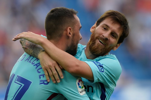 Hỏng phạt đền, lập cú đúp, Messi tỏa sáng với Barcelona - Ảnh 5.