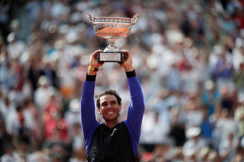 Federer bỏ giải Cincinnati, Nadal lên số 1 thế giới - Ảnh 1.