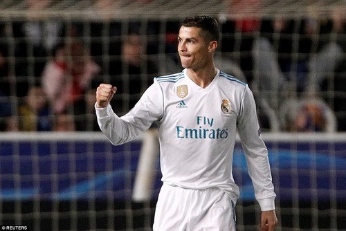 Cán mốc 100 bàn thắng, Ronaldo thành kỷ lục gia Champions League - Ảnh 2.