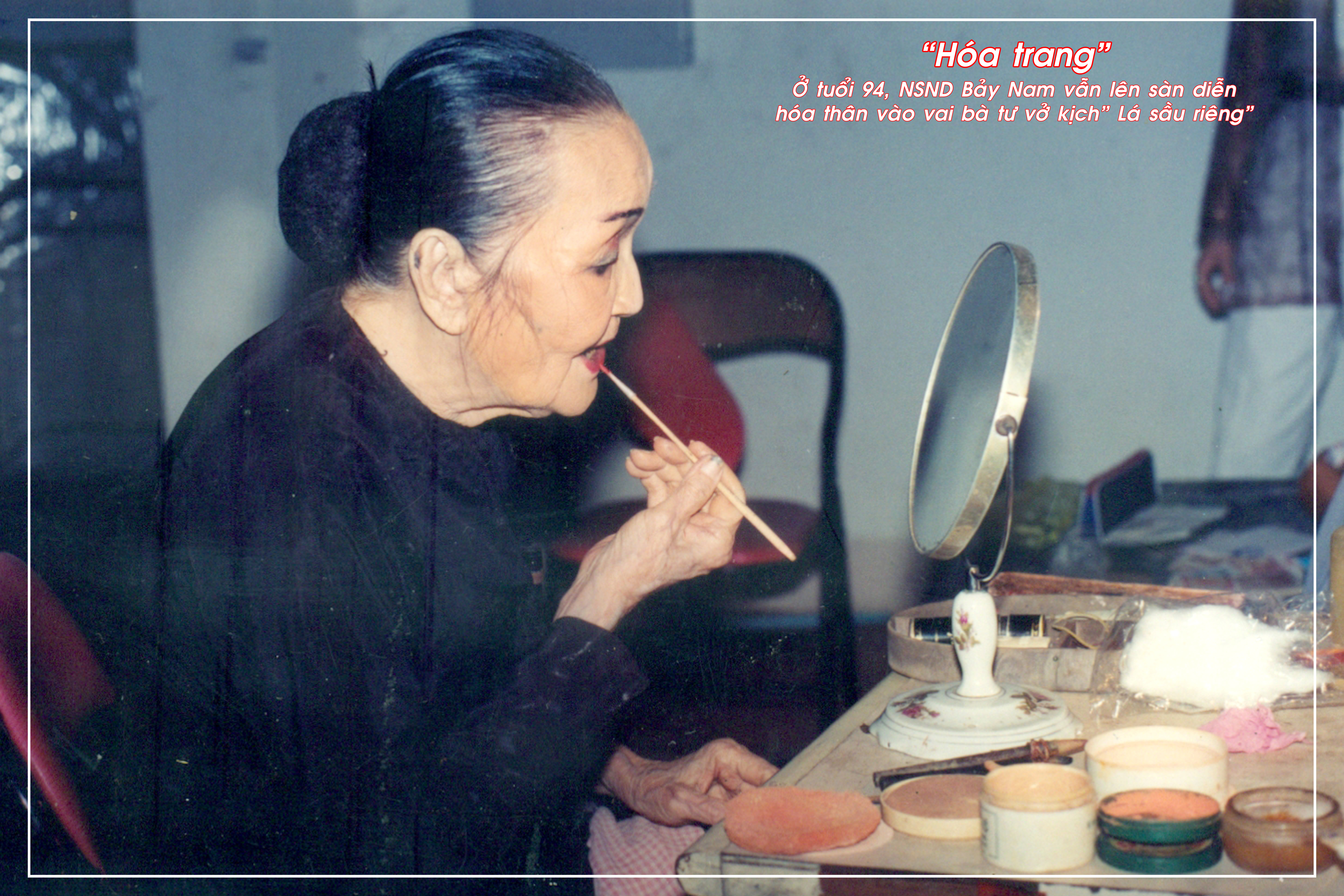 Kỳ nữ Kim Cương nhớ Lá sầu riêng trong ngày độc lập - Ảnh 1. Kỳ nữ Kim Cương nhớ Lá sầu riêng trong ngày độc lập - Ảnh 1.