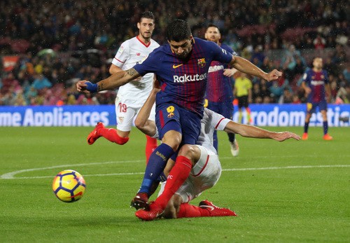 Người hùng Paco Alcacer giúp Barcelona nhấn chìm Sevilla - Ảnh 2.