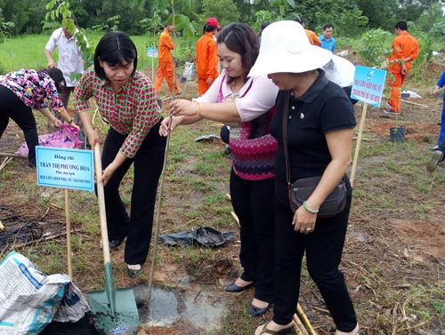 Vận động đoàn viên, hội viên tham gia bảo vệ môi trường - Ảnh 1.