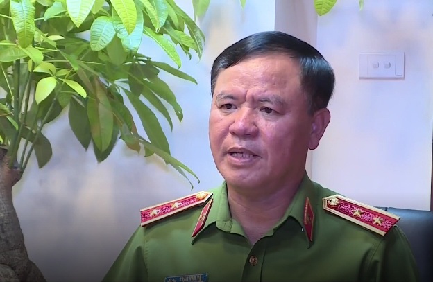 2 tử tù bỏ trốn: Đình chỉ giám thị, phó giám thị trại giam T16 - Ảnh 2. 2 tử tù bỏ trốn: Đình chỉ giám thị, phó giám thị trại giam T16 - Ảnh 2.