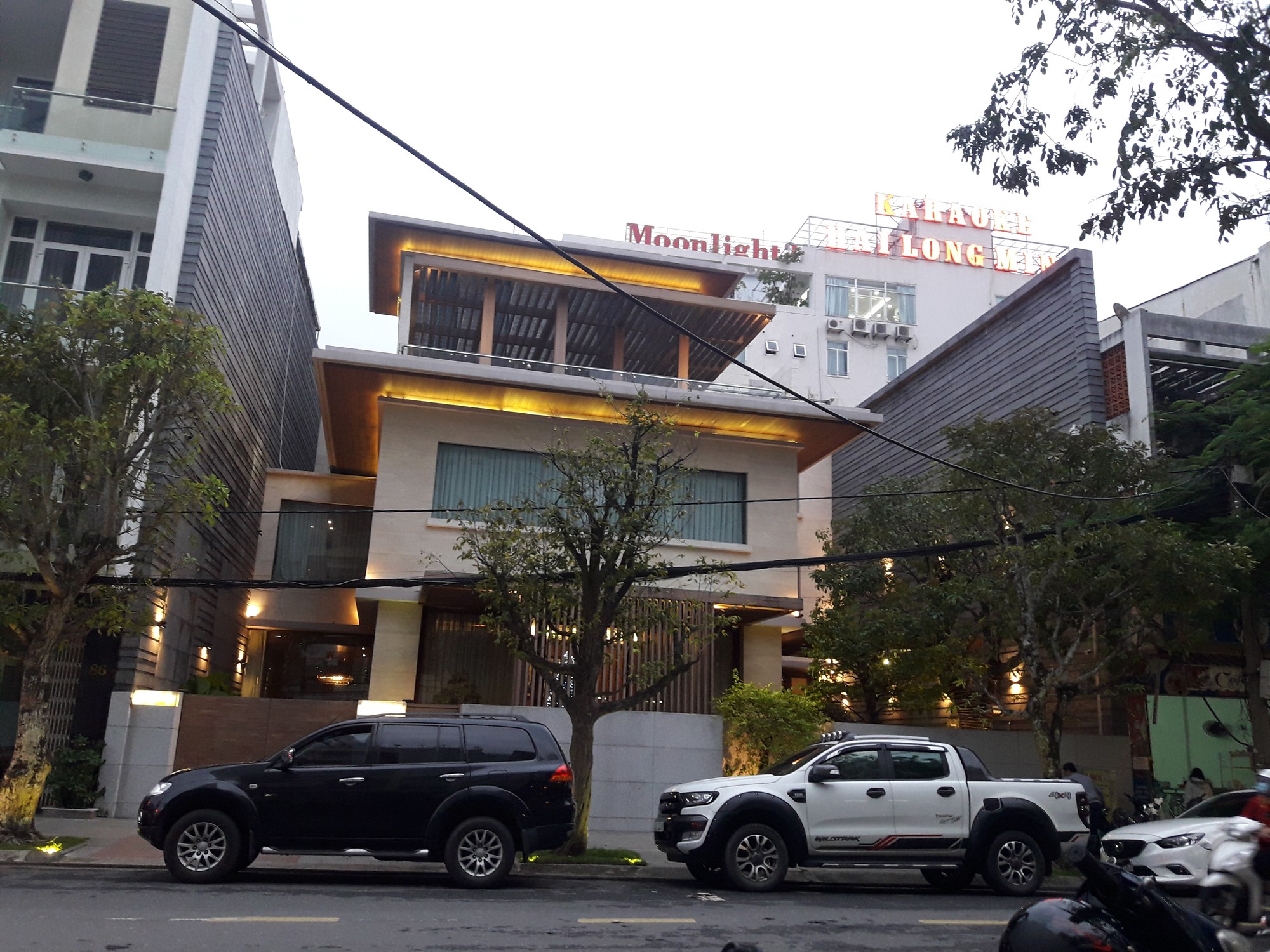 Ai đã đồng ý bán nhiều nhà, đất công sản về tay Vũ nhôm? - Ảnh 1. Ai đã đồng ý bán nhiều nhà, đất công sản về tay Vũ nhôm? - Ảnh 1.