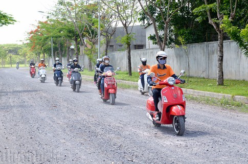 6 thói quen của người lái dễ làm hại xe tay ga - Ảnh 1.