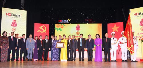 HDBank nhận Huân chương Lao động hạng nhì - Ảnh 1.