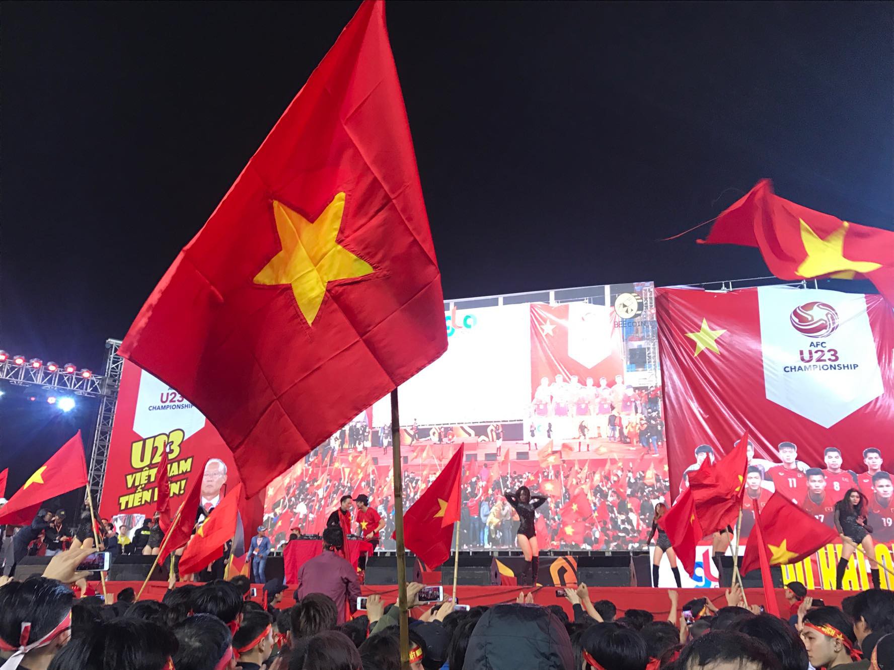 Dù U23 Việt Nam thua, vẫn ăn mừng như nhà vô địch - Ảnh 10.